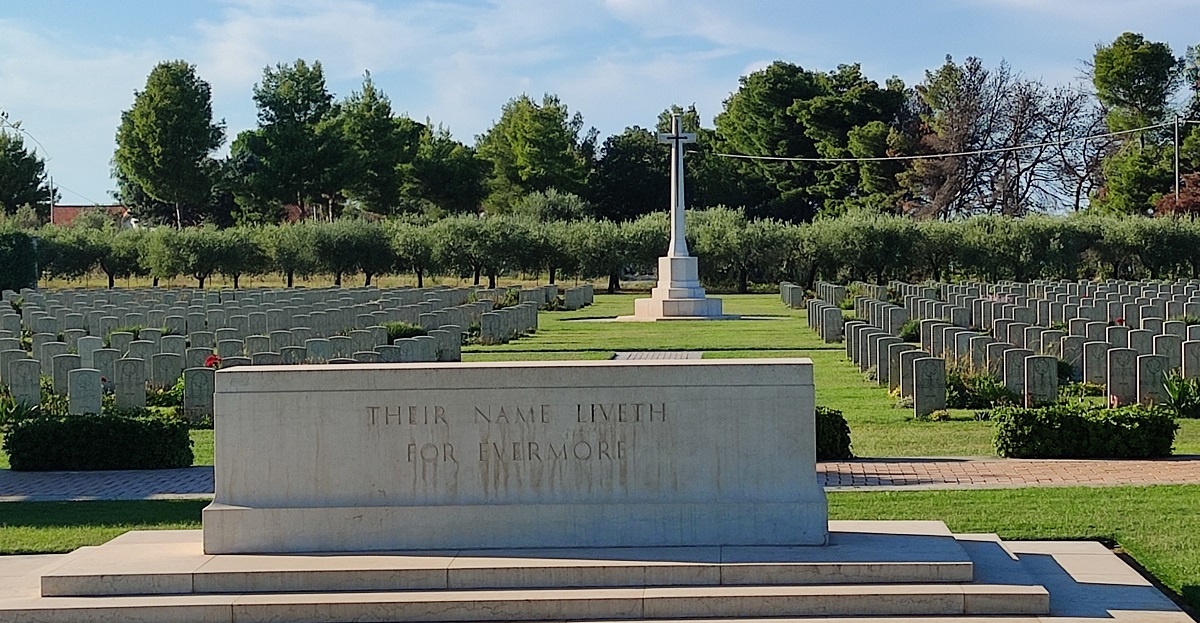 Headstones and cross, Canadian War cemetery