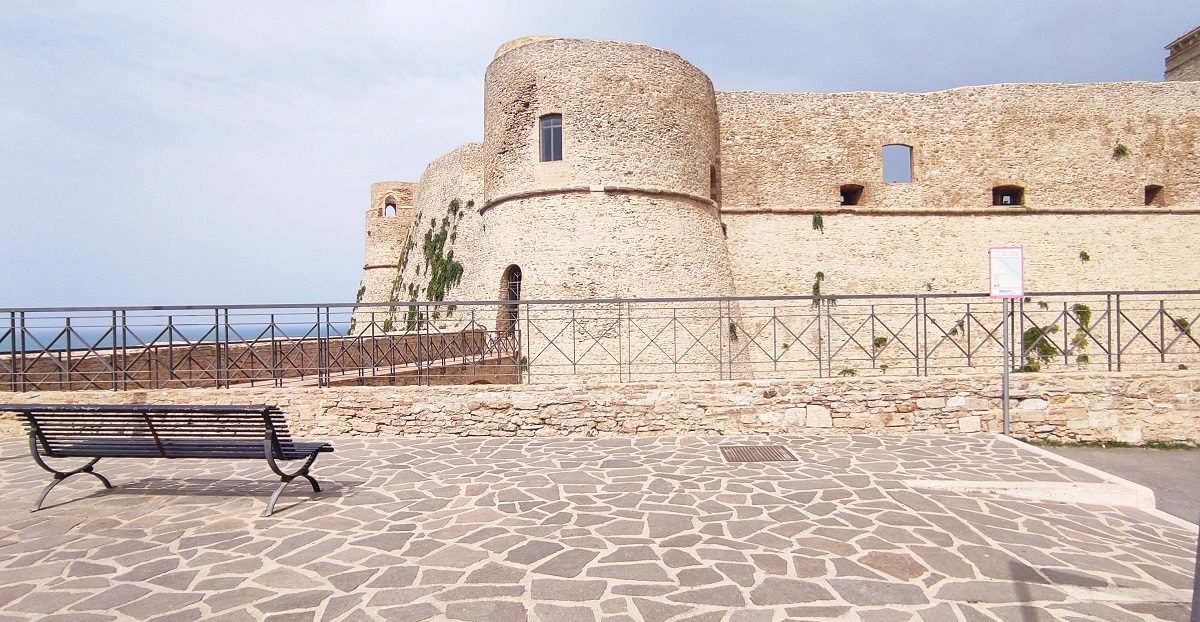 Walls of Castello Aragonese, Ortona